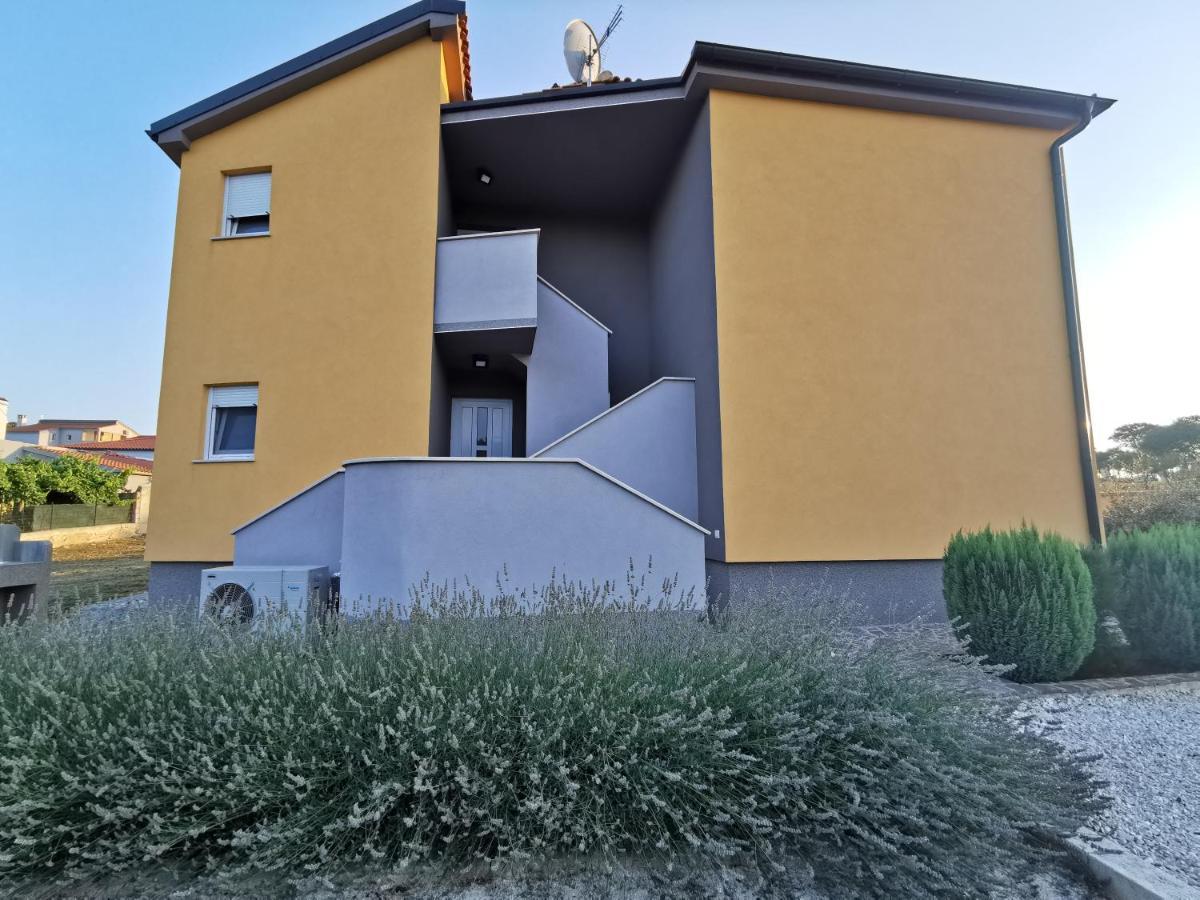 プーラCasa Matea - 90 M From The Sea, New Private Swimming Poolアパートメント エクステリア 写真